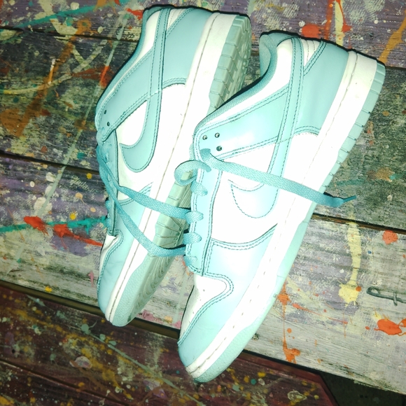 Nike Dunks - Picture 3 of 3